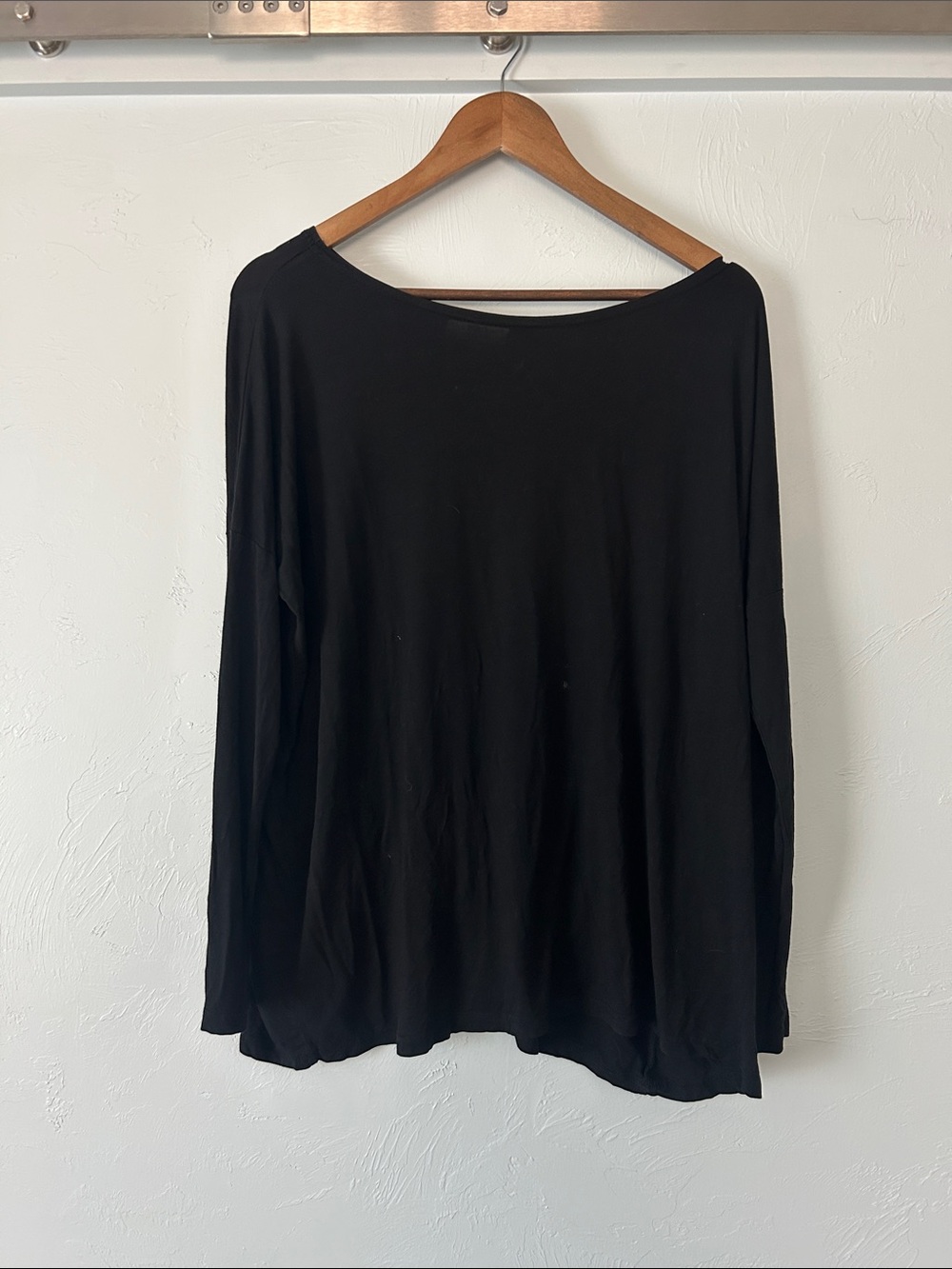 Piko 1988 Black Long-Sleeve Relaxed Tee